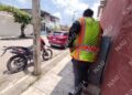 Motociclista resulta con golpes leves tras accidente en el fraccionamiento Texcuyuapan