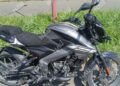 Motociclista y su acompañante resultan lesionados tras perder el control por un balón en Tapachula