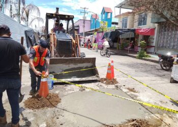 Ayuntamiento de Suchiate rehabilita tramo dañado en la Primera Norte para mejorar la seguridad vial