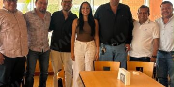 Se reúnen directora del COBACH y transportistas abordan tema de seguridad en movilidad de estudiantes