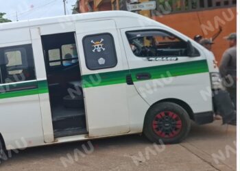 Motociclista resulta lesionado tras choque con combi colectiva en la colonia San Agustín de Tapachula