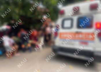 Motociclista y menor de edad resultan lesionados tras accidente con taxi en la colonia La Sierra de Tapachula