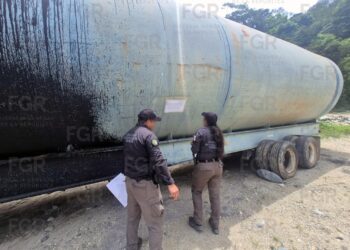 ASEGURA FGR RETROEXCAVADORAS EN CATEO Y DETIENE A CINCO PERSONAS POR SUSTRACCIÓN DE ARENA