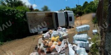 Muere una mujer tras volcadura de camioneta en camino entre El Triunfo y Cantón Los Ángeles