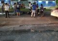 Motociclistas cubanos resultan lesionados tras accidentarse en paso peatonal de Plaza Alaïa en Tapachula