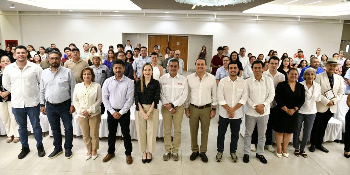 Yamil Melgar fortalece la vocación exportadora de Tapachula con el Foro “Comercializa por Aire”