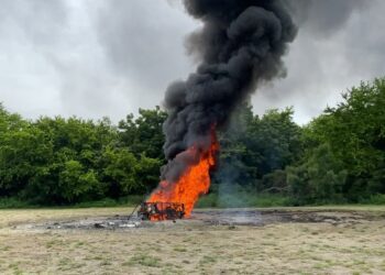 MARINA y FGR incineran cerca de media tonelada de cocaína, asegurada en las costas de puerto Chiapas