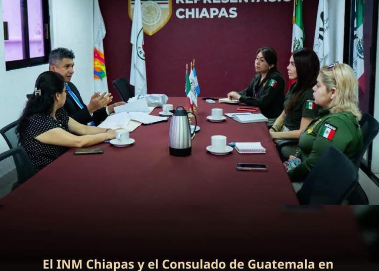 En la frontera sur, el #INM fortalece la agenda de trabajo conjunta con el Consulado de Guatemala. 🇲🇽🇬🇹