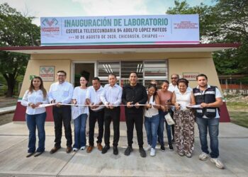 En Chicoasén, Eduardo Ramírez impulsa obras educativas y acciones para el bienestar de las mujeres