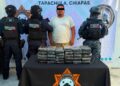 Detienen a una persona y aseguran 30 paquetes con presunta cocaína en Villa Comaltitlán