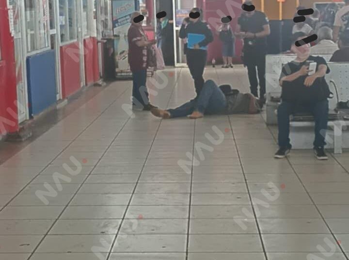 Adulto mayor resulta lesionado tras caer en terminal de corto recorrido de Tapachula