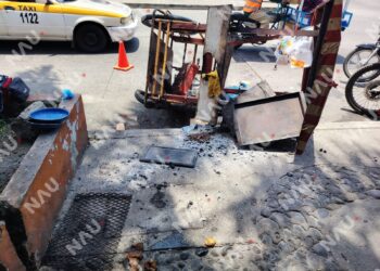 Colectivo impacta triciclo de vendedor de tacos; resulta con golpes leves