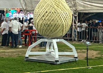 Quesillo de 1.6 toneladas devuelve a Pijijiapan el Récord Guinness
