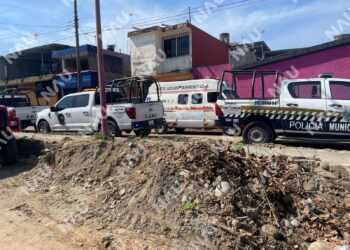 Armado amenaza y golpea a dos jóvenes en la colonia Bonanza