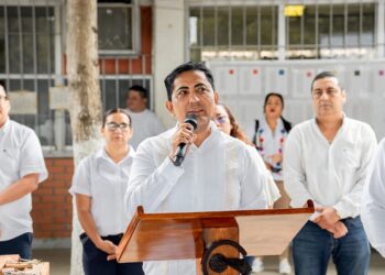 Elmer Vázquez acompaña al COBACH 21 Suchiate en el inicio del ciclo escolar 2026-A