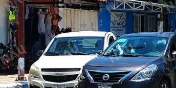 CHOQUE MENOR DEJA DAÑOS MATERIALES EN Laureles 1.