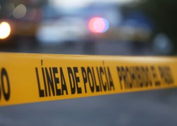 Hallan sin vida a joven de 22 años en un río; investigan causa de muerte