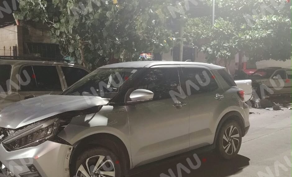 Triple choque deja una mujer lesionada y cuantiosos daños en Tapachula