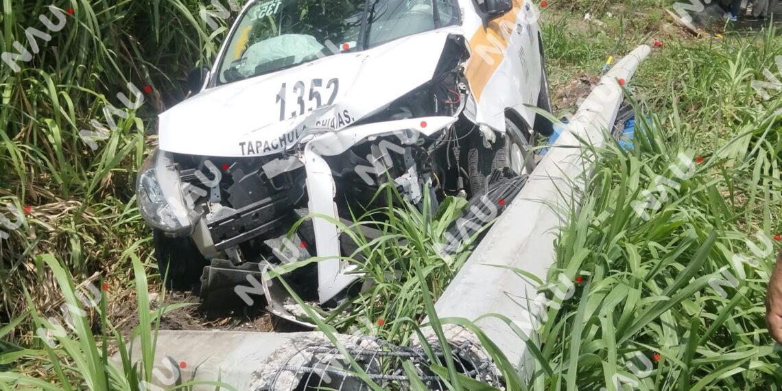 Taxista sale de la carretera al intentar evitar choque con tráiler