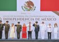 Eduardo Ramírez presencia el Desfile Militar acompañado por miles de chiapanecas y chiapanecos