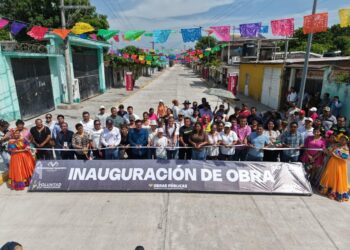 YAMIL MELGAR ENTREGA PAVIMENTACIÓN INTEGRAL EN PUERTO MADERO