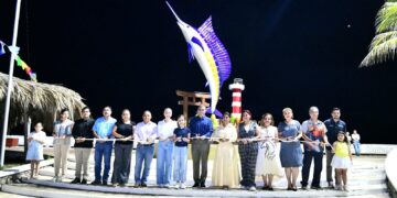 Puerto Madero se transforma: Yamil Melgar entrega apoyos pesqueros e inaugura el monumento al pez vela