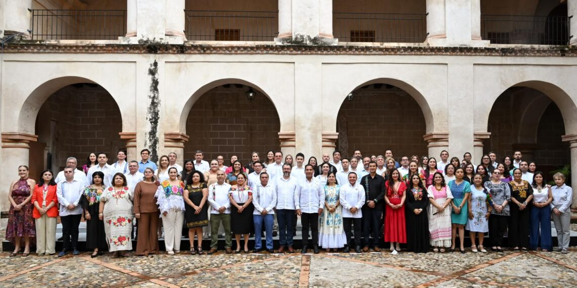 Eduardo Ramírez asiste al Cuarto Encuentro Regional de Institutos, Tribunales Electorales e INE