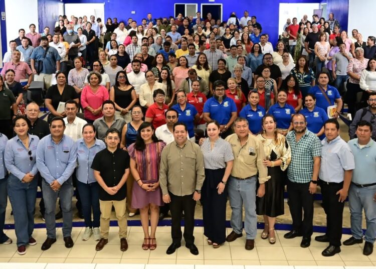Chiapas lleva formación socioemocional a docentes de media superior para atender estrés, conflictos y clima escolar.
