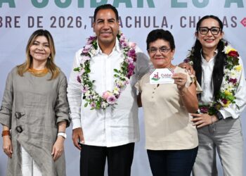 Eduardo Ramírez lleva Cuidar es Amar a familias de Tapachula