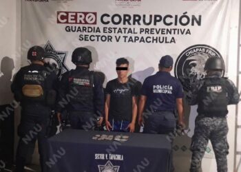 Aseguran 10 bolsitas con presunta marihuana; un hombre queda a disposición de la Fiscalía