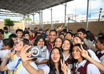 Destaca Eduardo Ramírez inversión de más de 318 mdp para el mejoramiento de escuelas en Tuxtla Gutiérrez