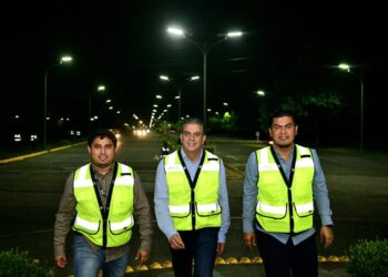 Yamil Melgar supervisa alumbrado público en calles de Tapachula