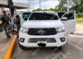 Aseguran armas y camioneta robada en la aduana de Huixtla; hay cuatro detenidos